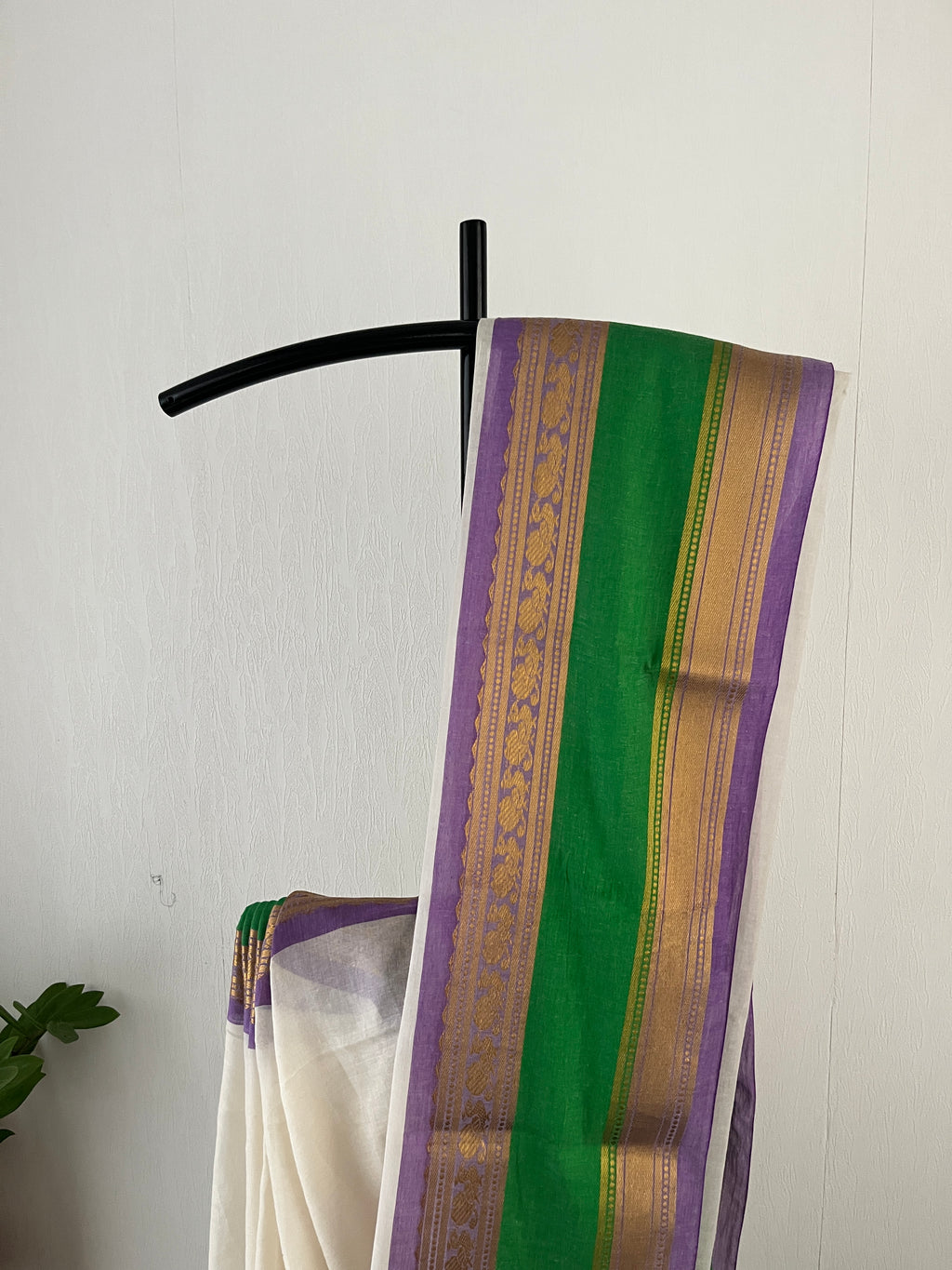 So-088 Parrot green and lavender Kanchi border mul cotton saree with off white body