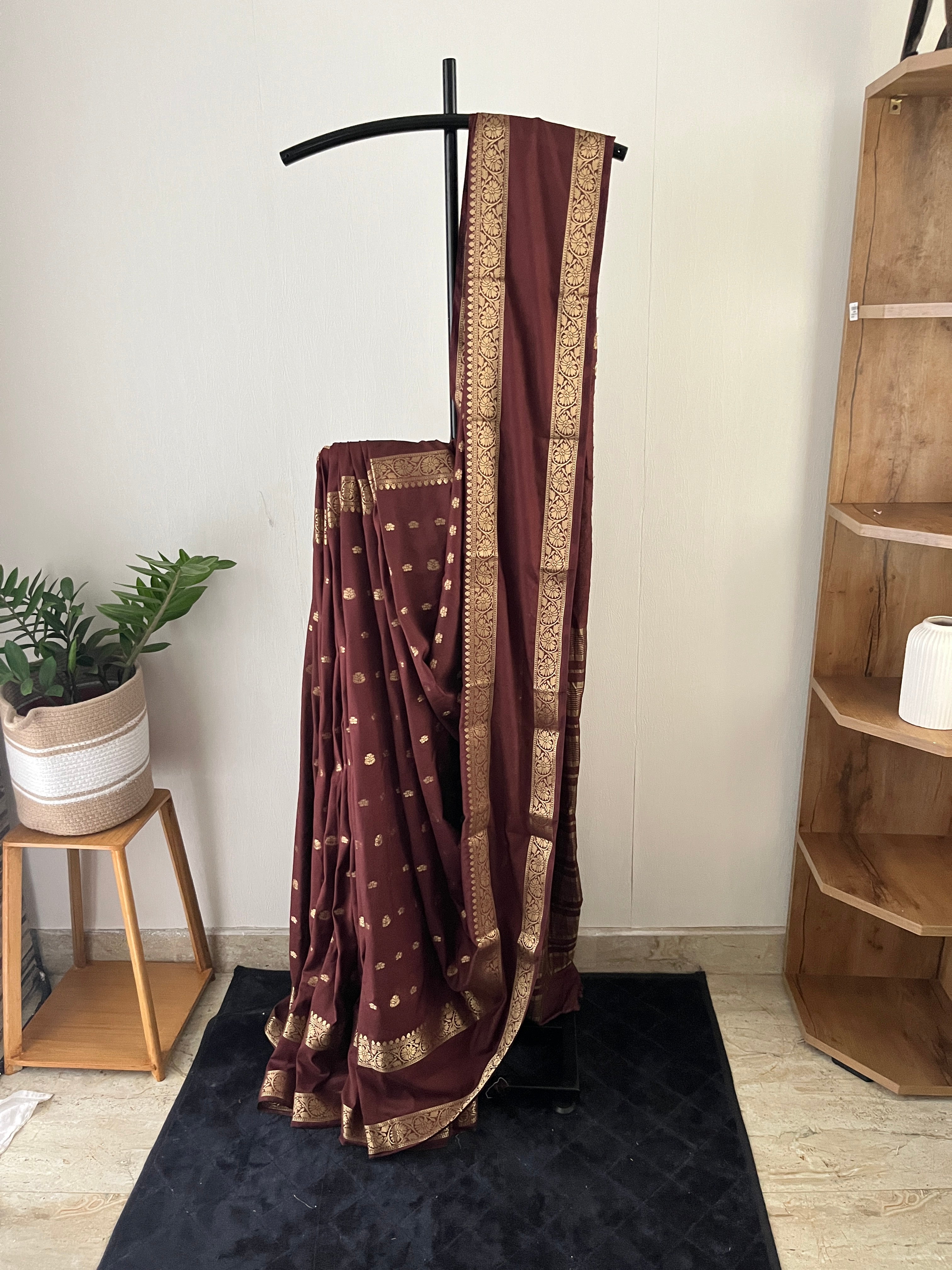 Sc-031 coffee brown with retta pettu gap border and body buttas semi silk saree