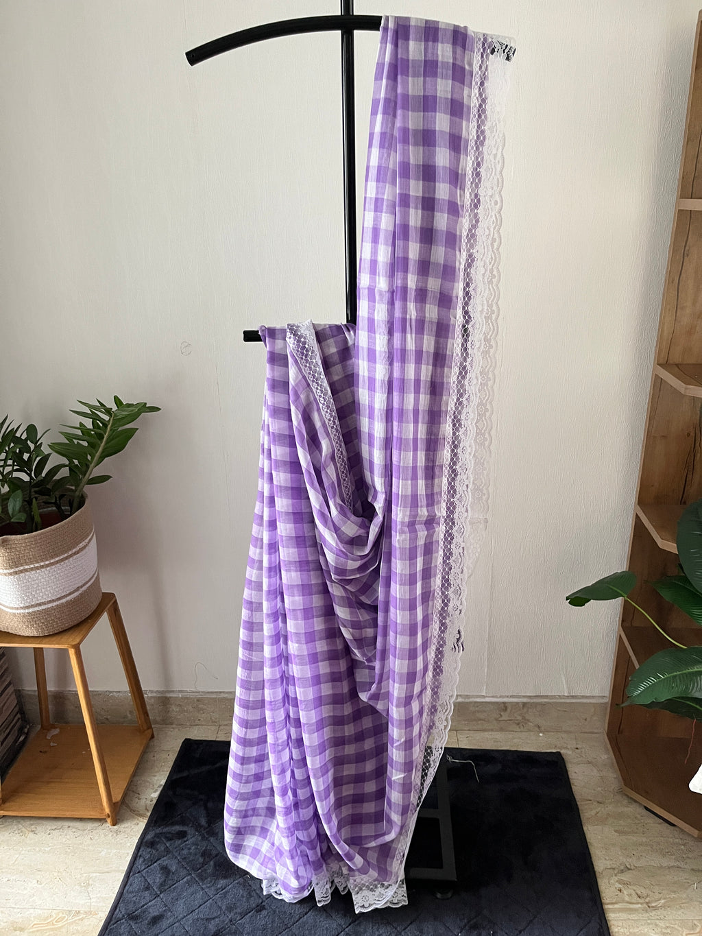 Sg-003 violet gingham with white lace