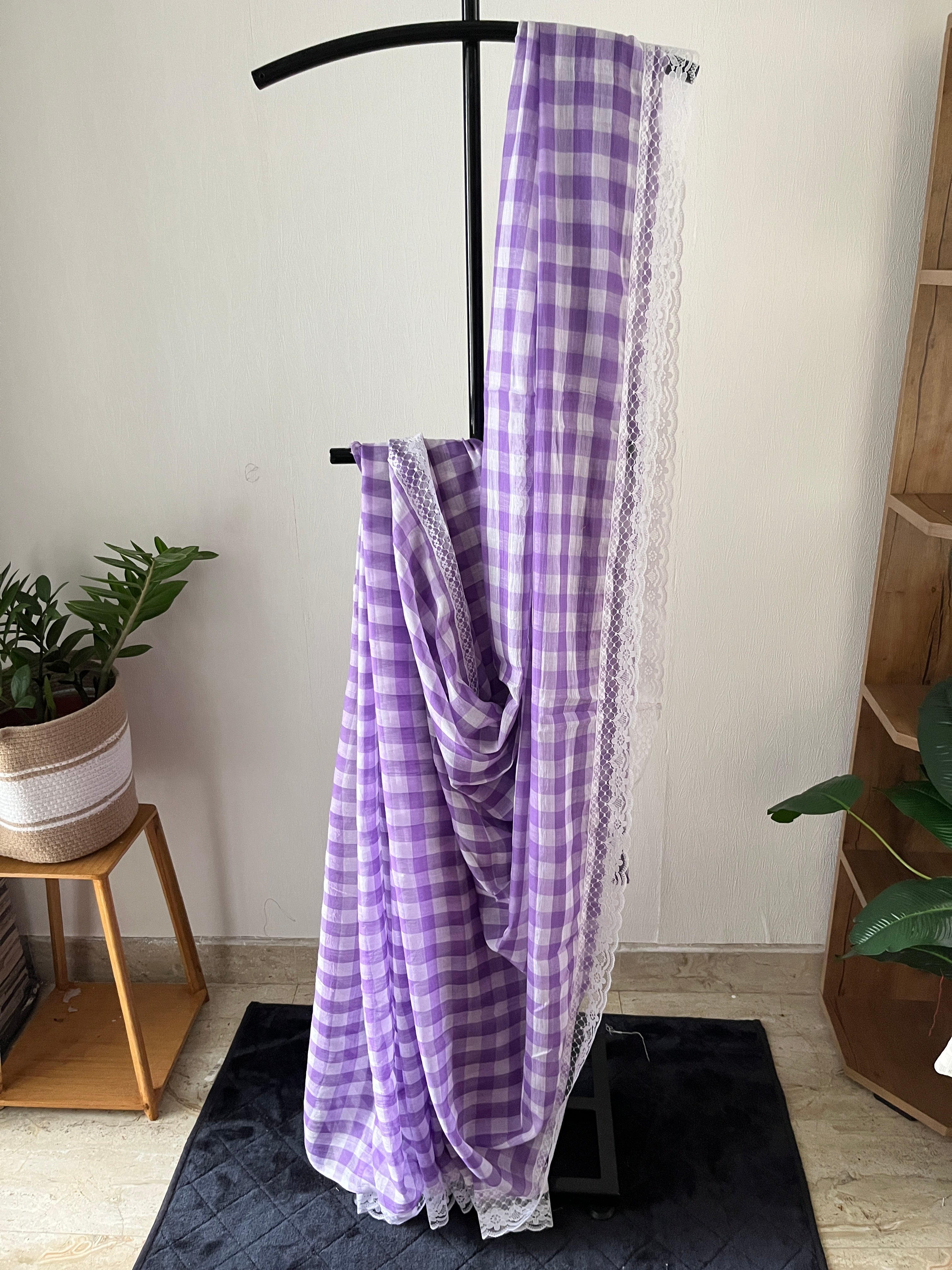 Sg-003 violet gingham with white lace