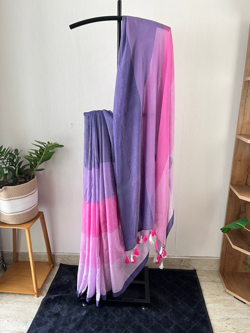 Sm-033 shades of pink and violet mul cotton saree