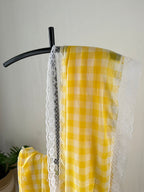 Sg-002 yellow gingham with white lace