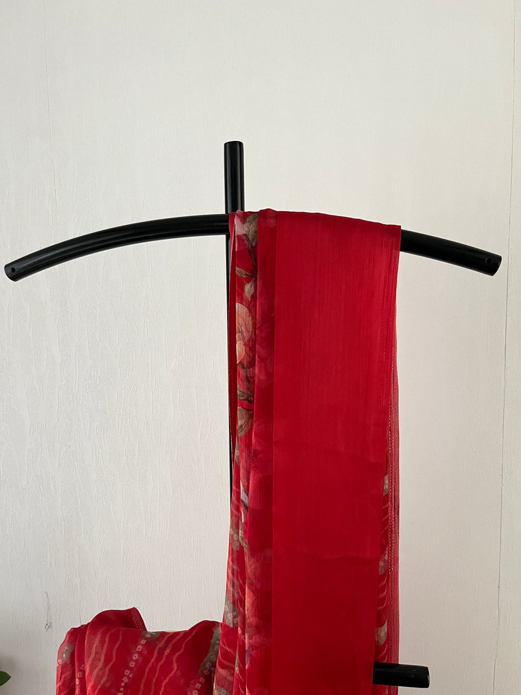 Sc-023 floral red chiffon saree