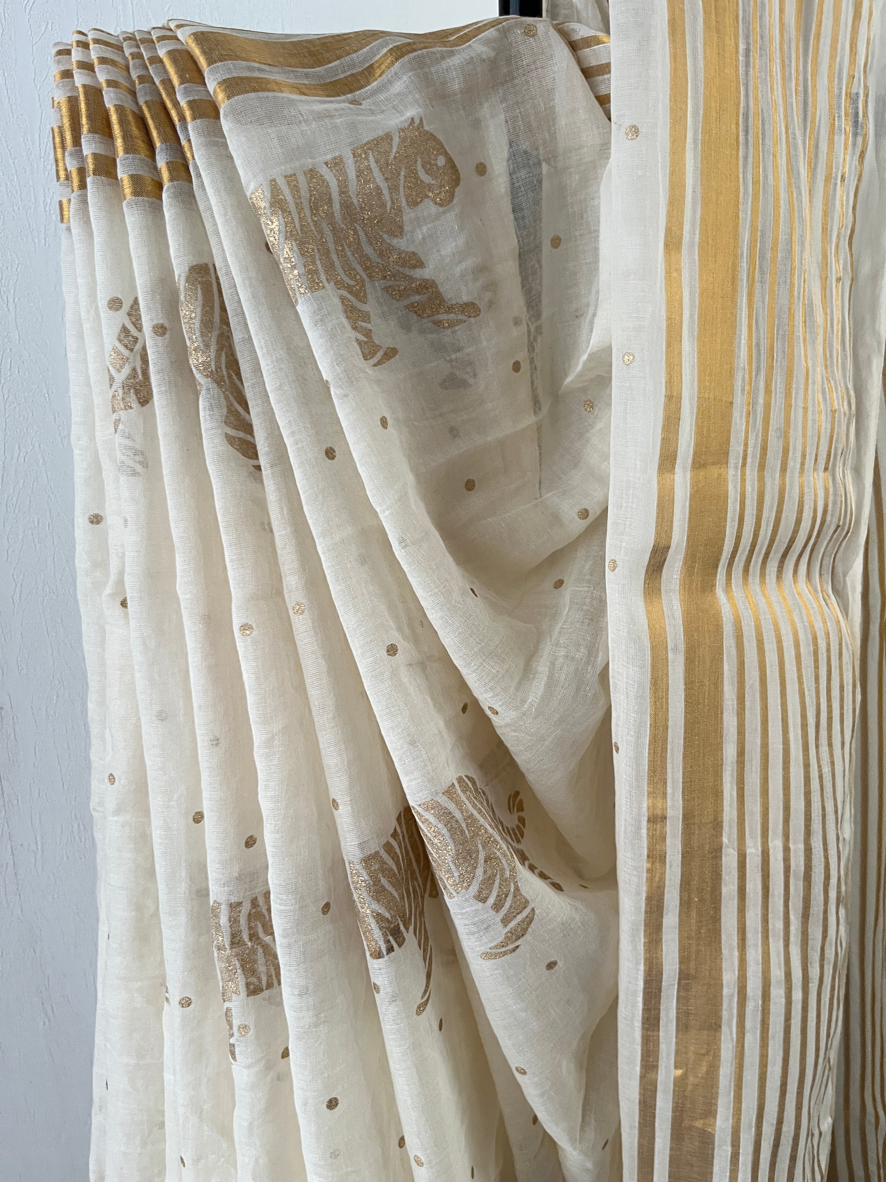Sm-048 golden tiger mul cotton kerala saree