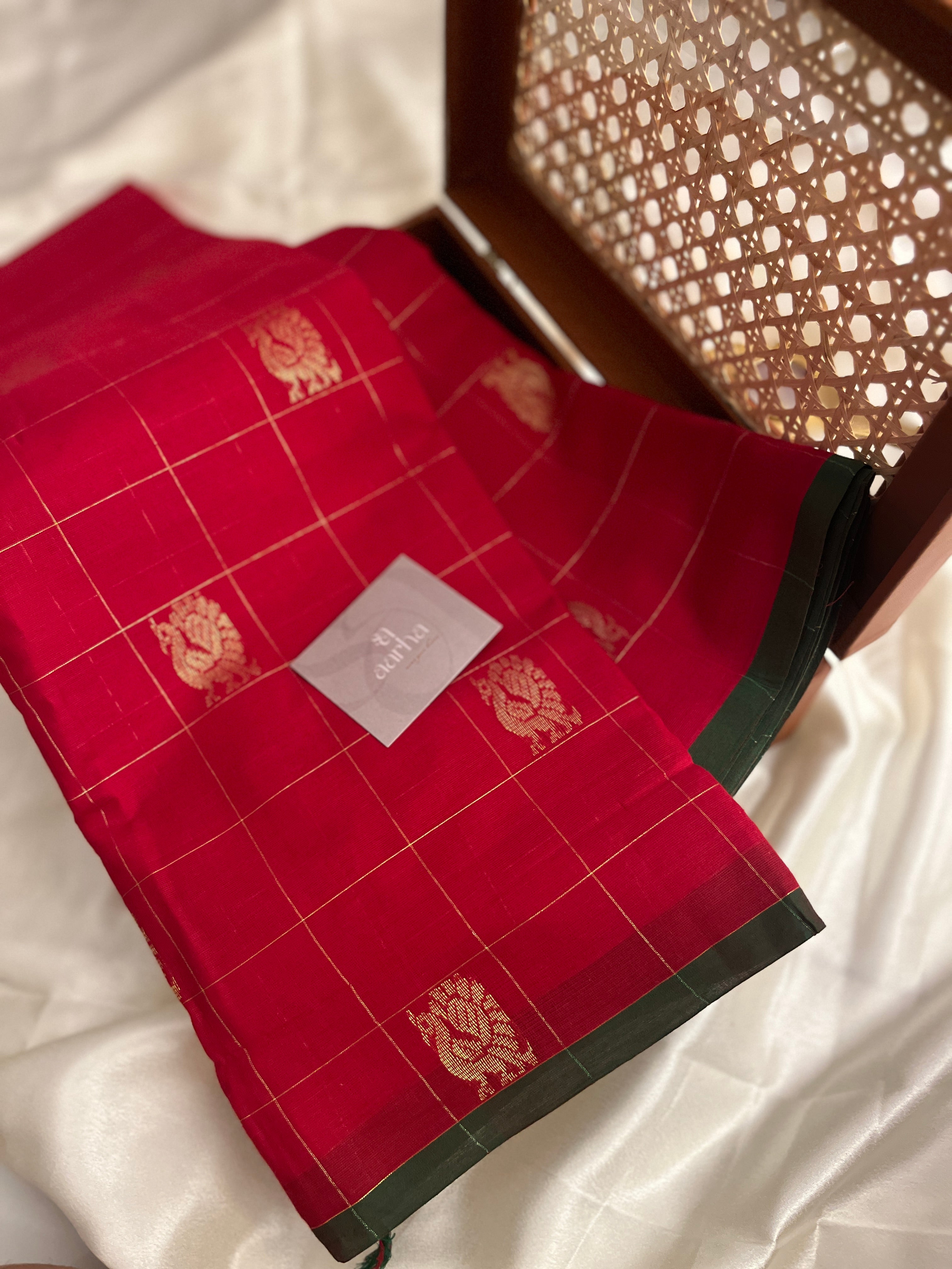 Snp-028 red kattam with green selvedge kanchi cotton saree