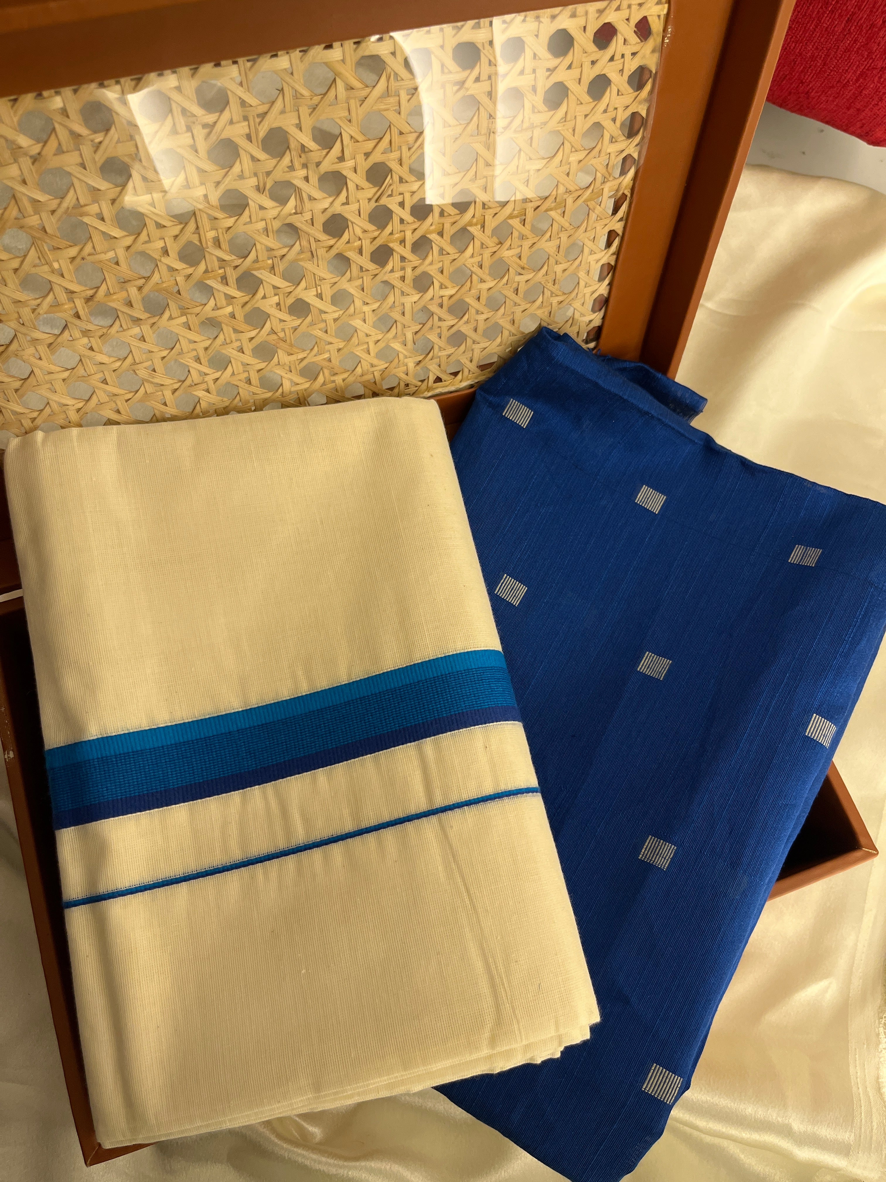 Ksm-003 shades of blue sett mundu with blouse piece