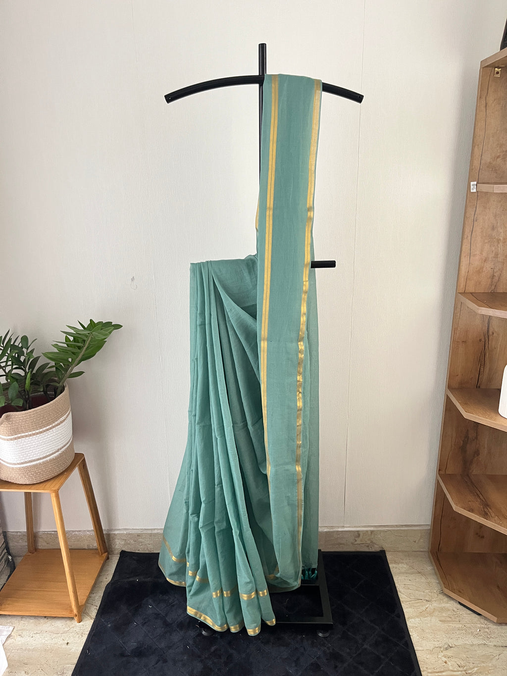 So-076 seafoam green with golden zari