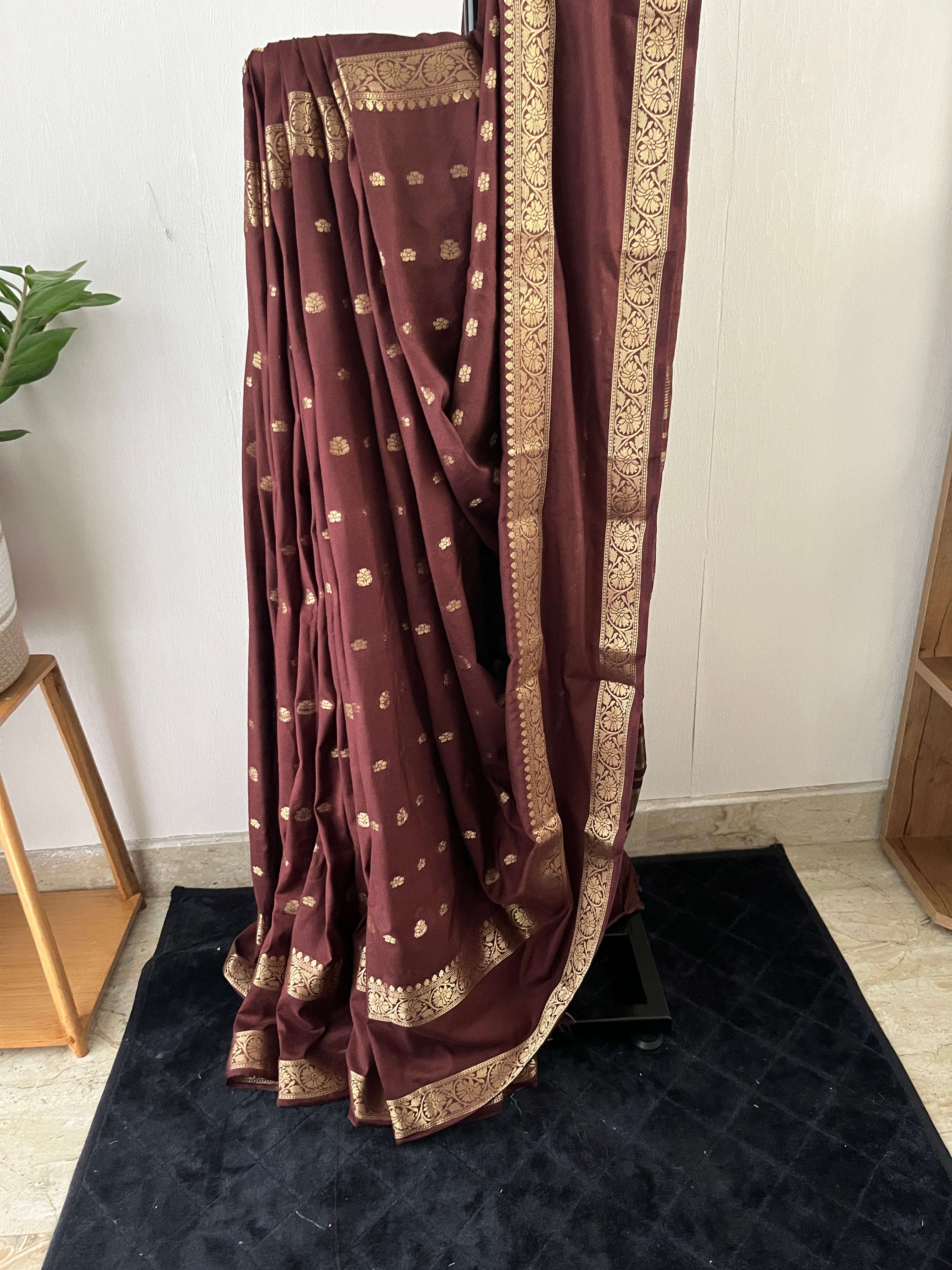 Sc-031 coffee brown with retta pettu gap border and body buttas semi silk saree