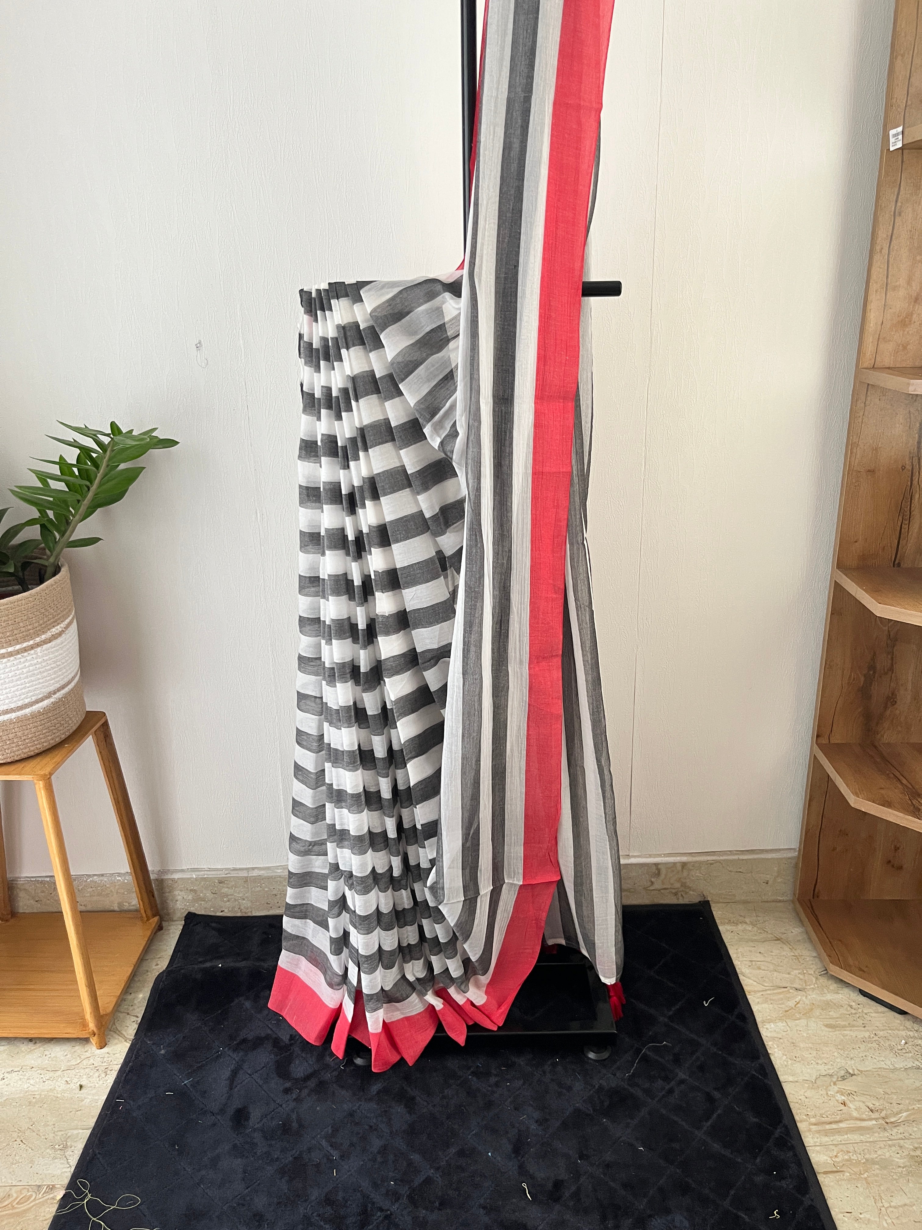 So-071 grey striped with red border mul cottons usually doesnt saree