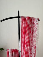 Sg-001 red gingham with white lace