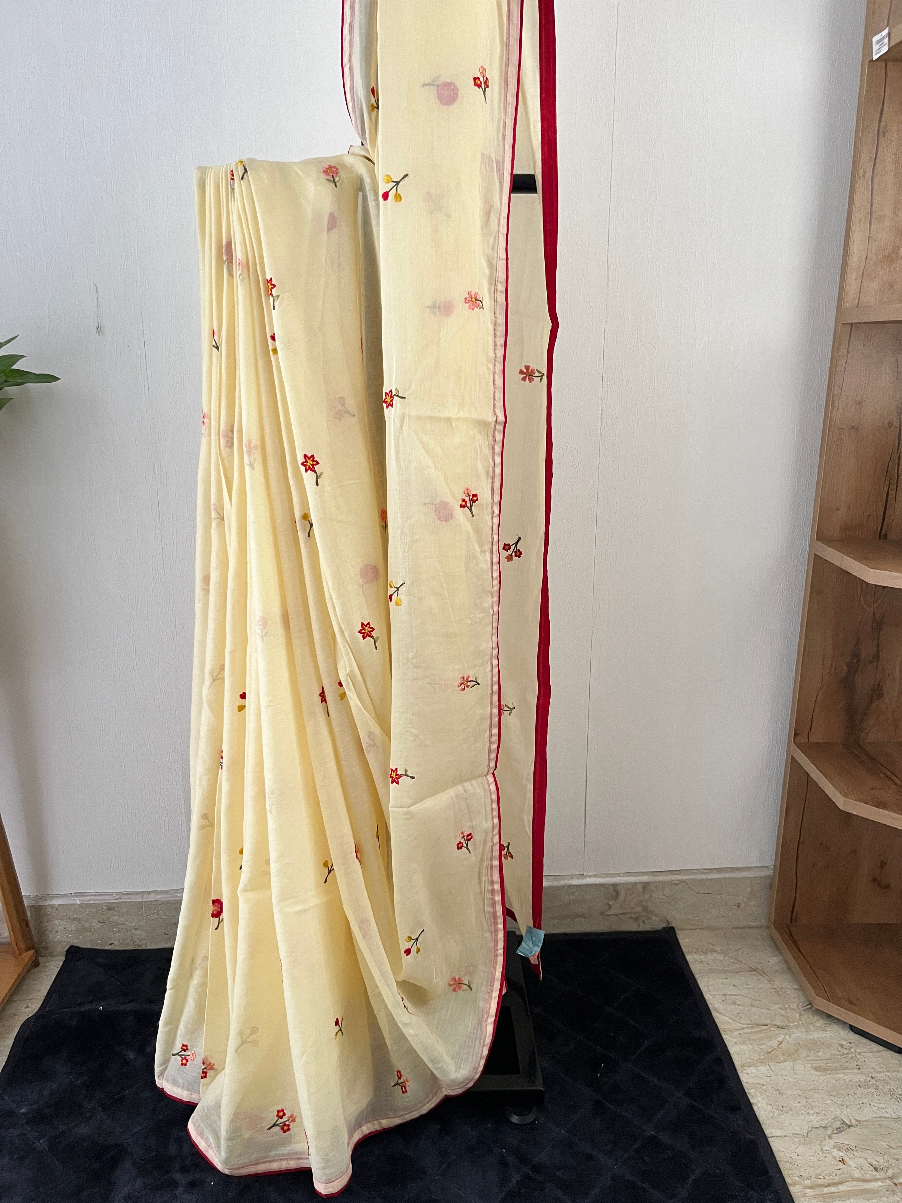 Sm-051 butter yellow with embroidery 100 count mul cotton