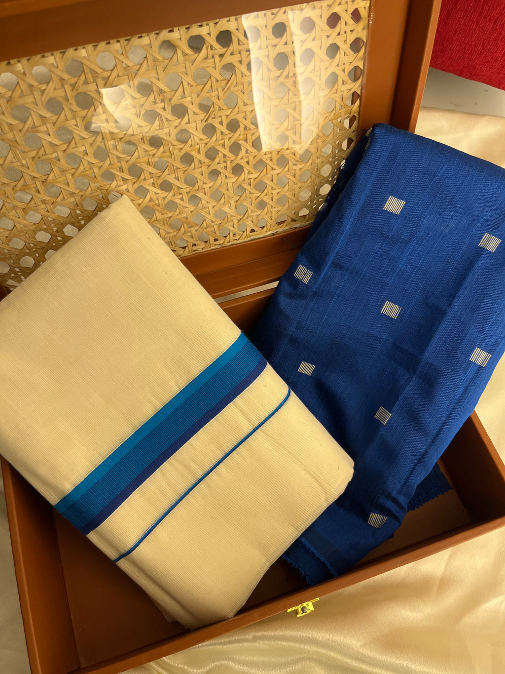 Ksm-003 shades of blue sett mundu with blouse piece