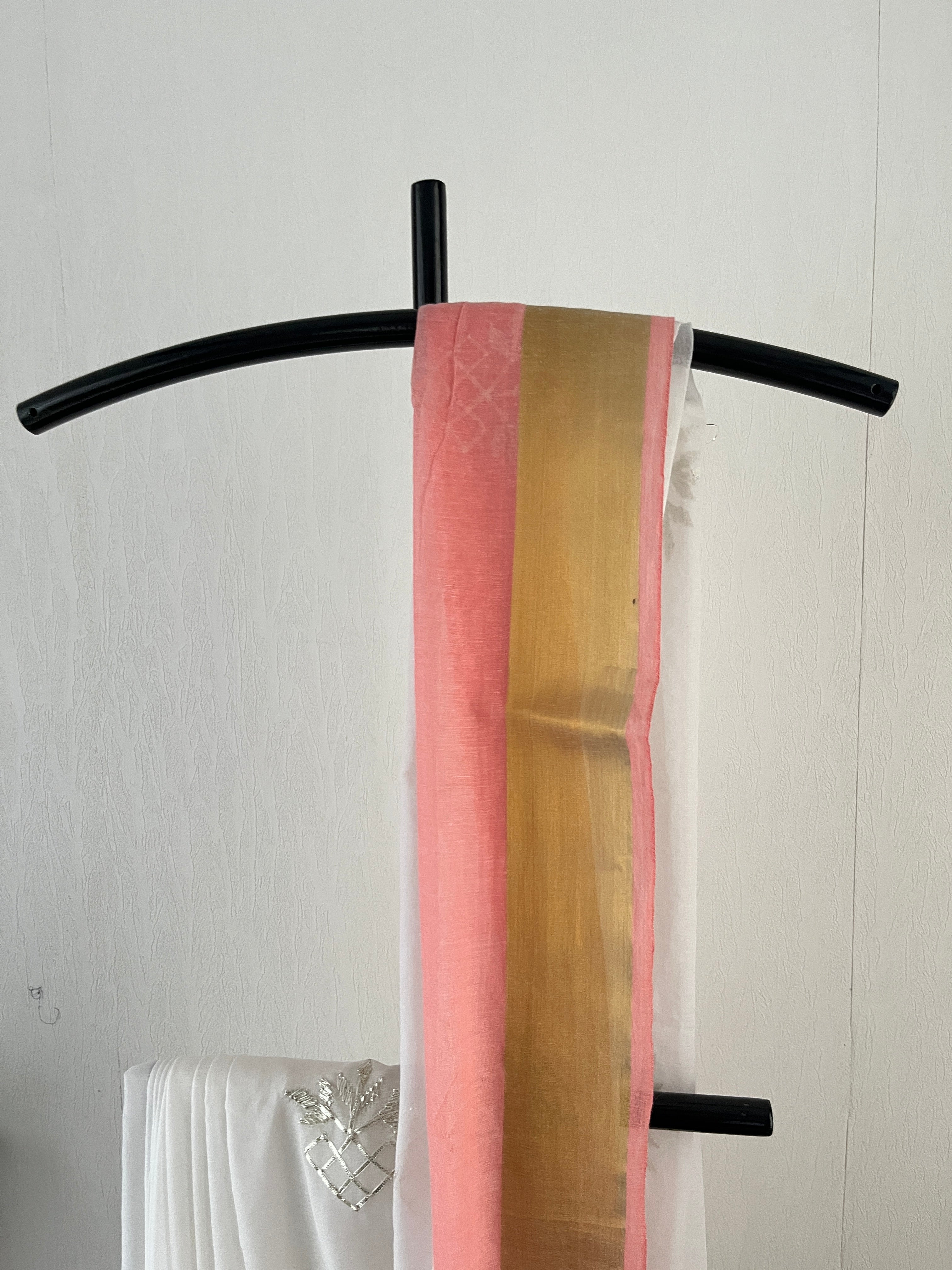 So-081 off white with pink silver embroidered body with golden zari