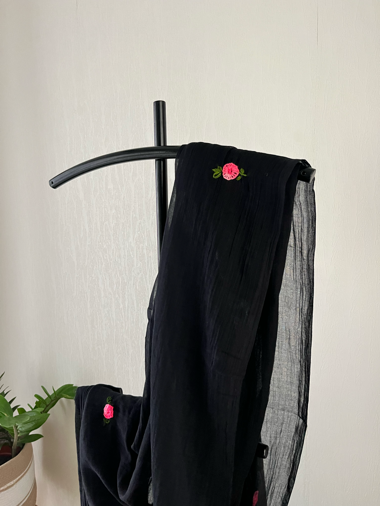 Black Floral Crochet | Sm-004