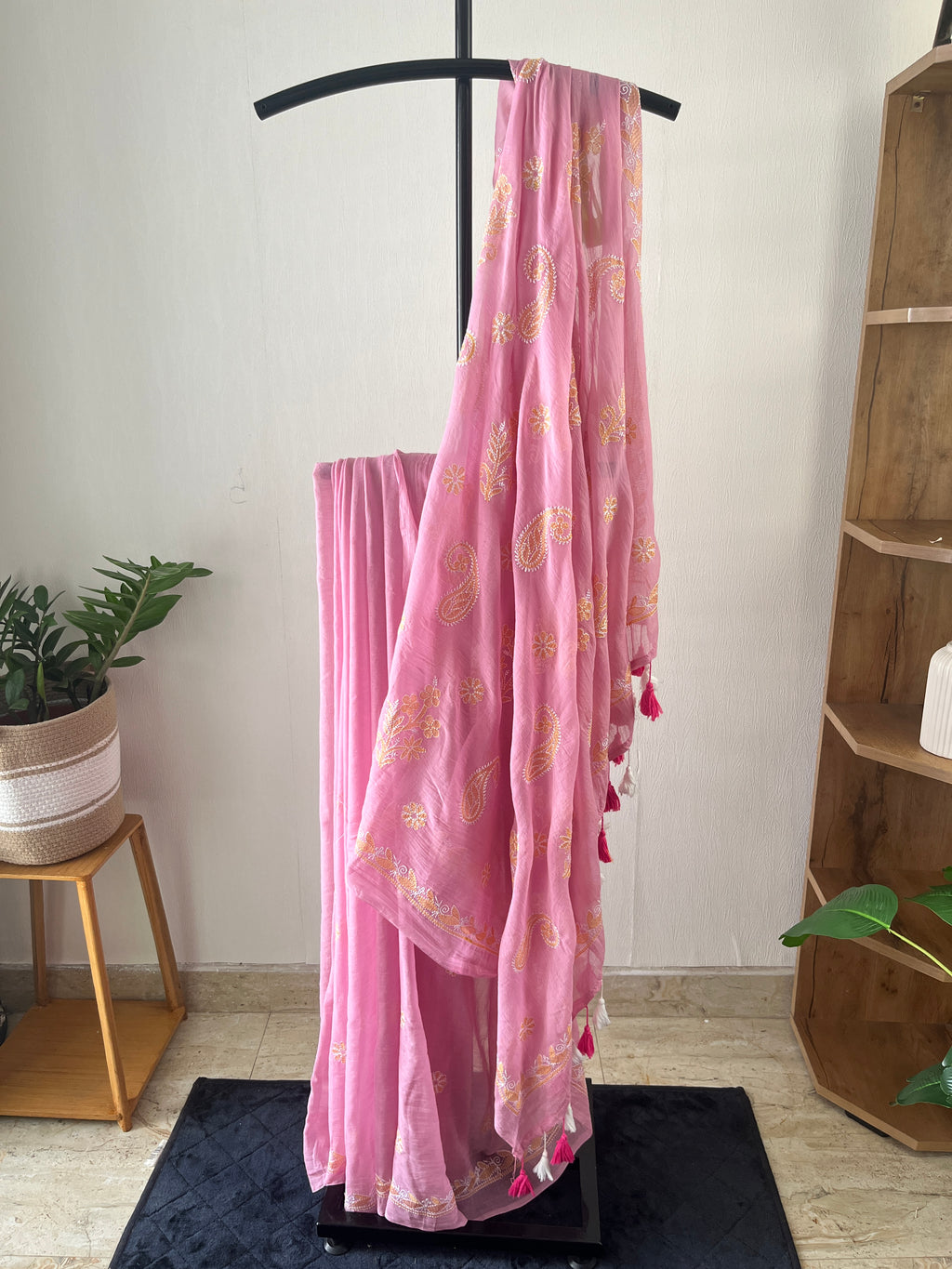 Sm-029 pink and yellow chikankari mul cotton saree