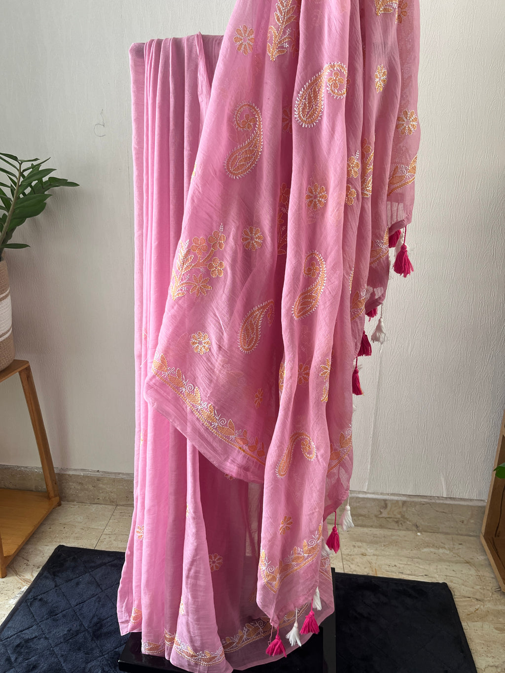 Sm-029 pink and yellow chikankari mul cotton saree