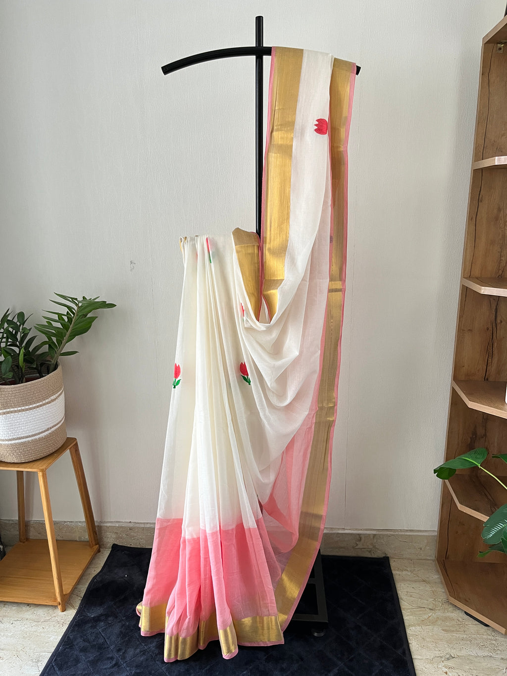 Sm-036 light rose with embroidery