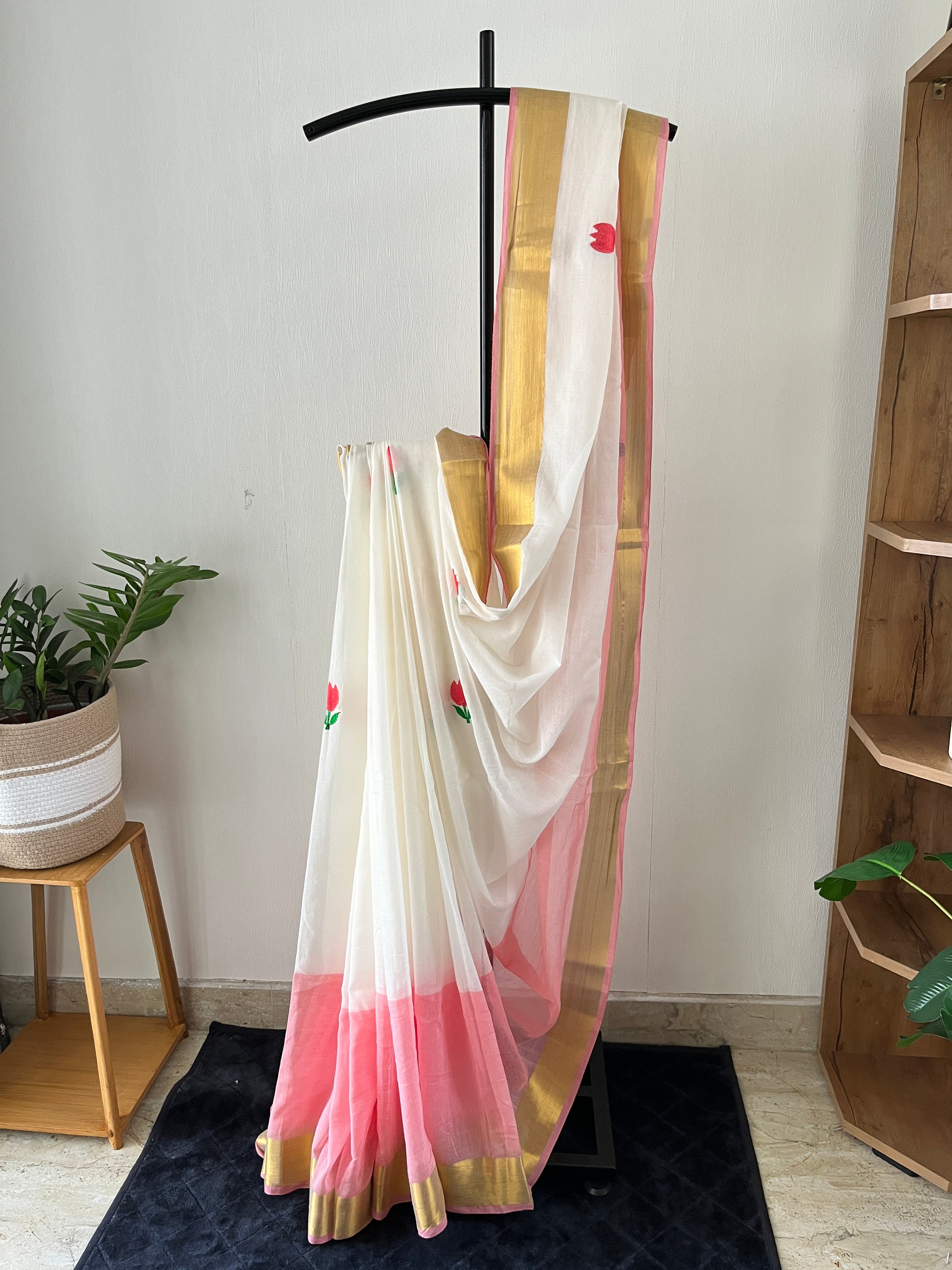 Sm-036 light rose with embroidery