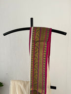So-090 off white with antique border