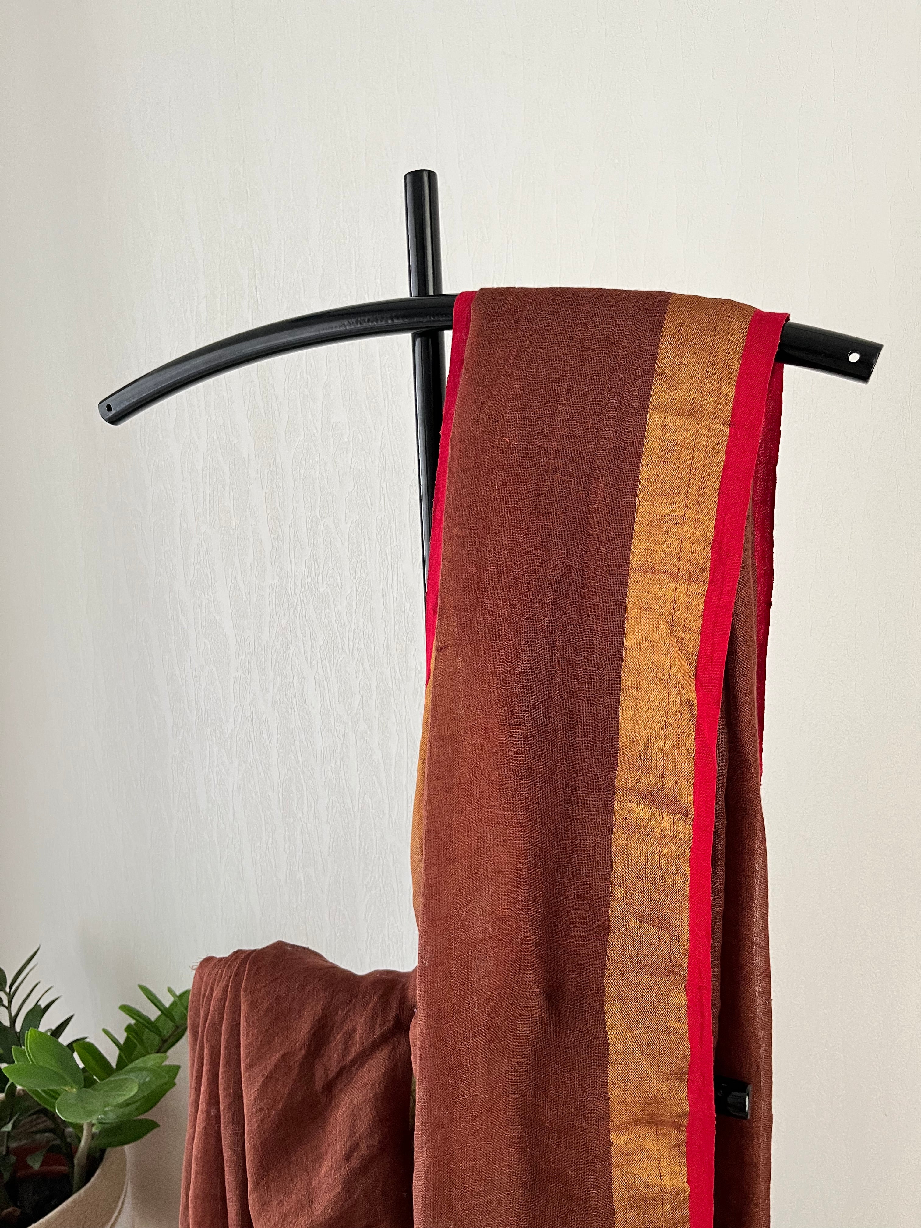 Brown With Red And Gold Border With Running Blouse Piece | Sl-003