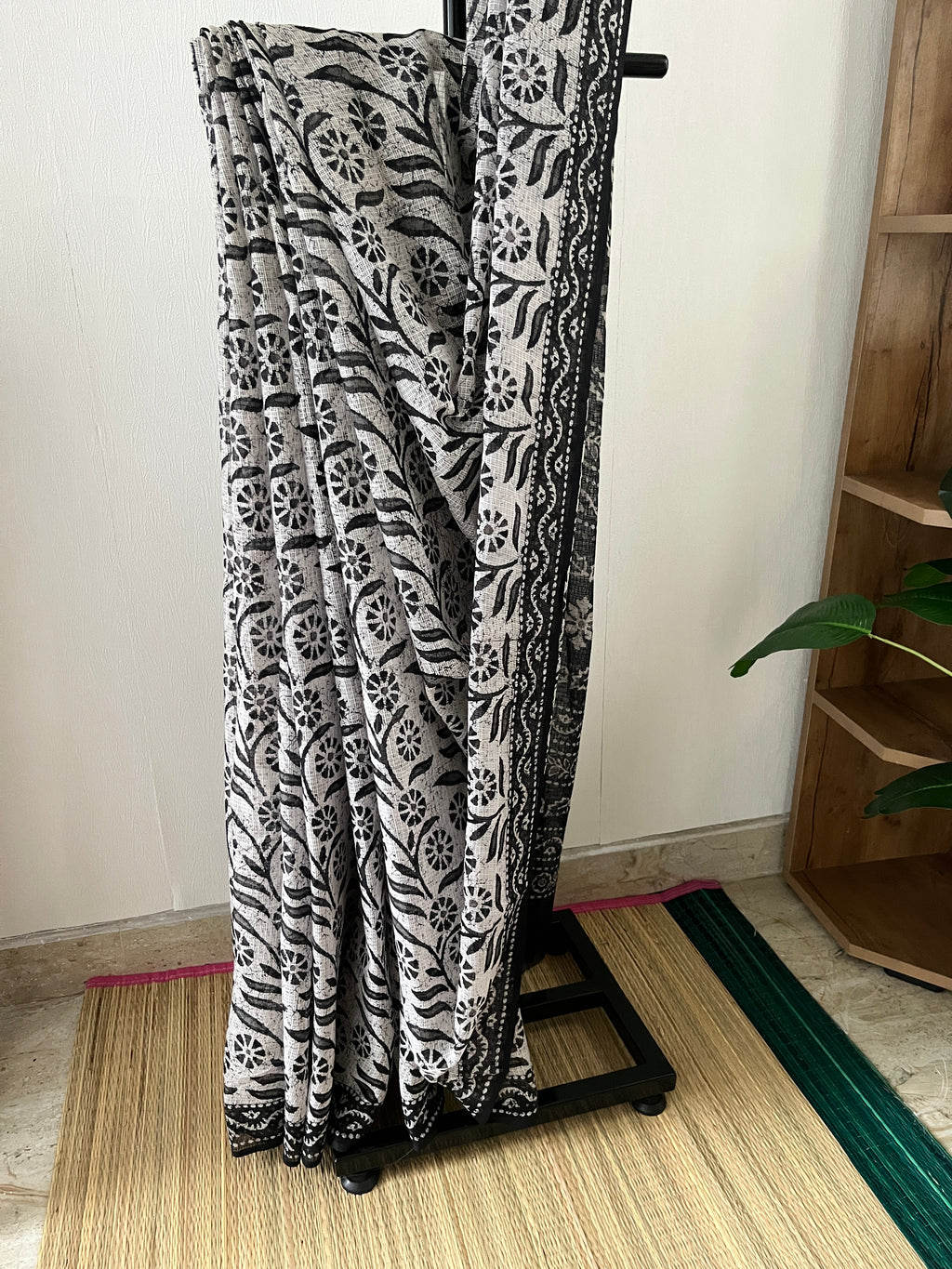 Black And White Kota Saree With Blouse Piece | Sk-003