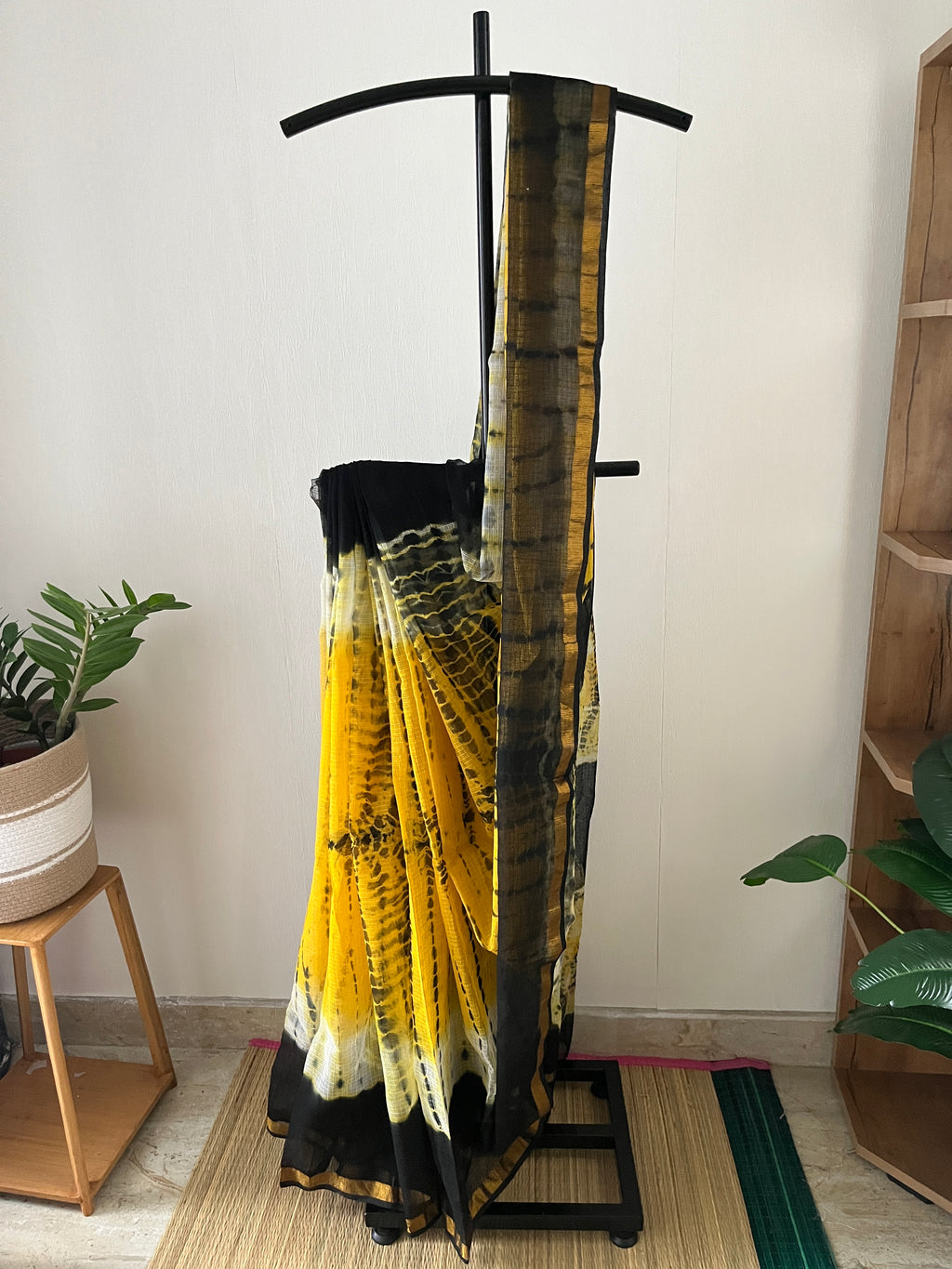 Black And Yellow Sungudi Kota With Blouse Piece | Sk-005