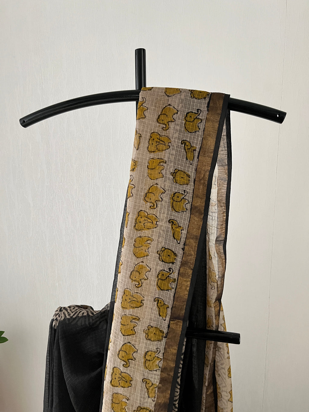 Black With Yellow Elephant Design With Blouse Piece | Sk-006