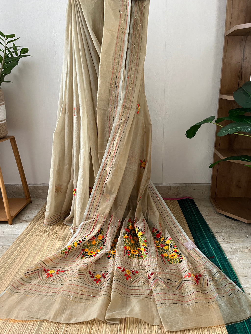 Beige Semi Chanderi Kantha Work With Blouse Piece | Sck-001