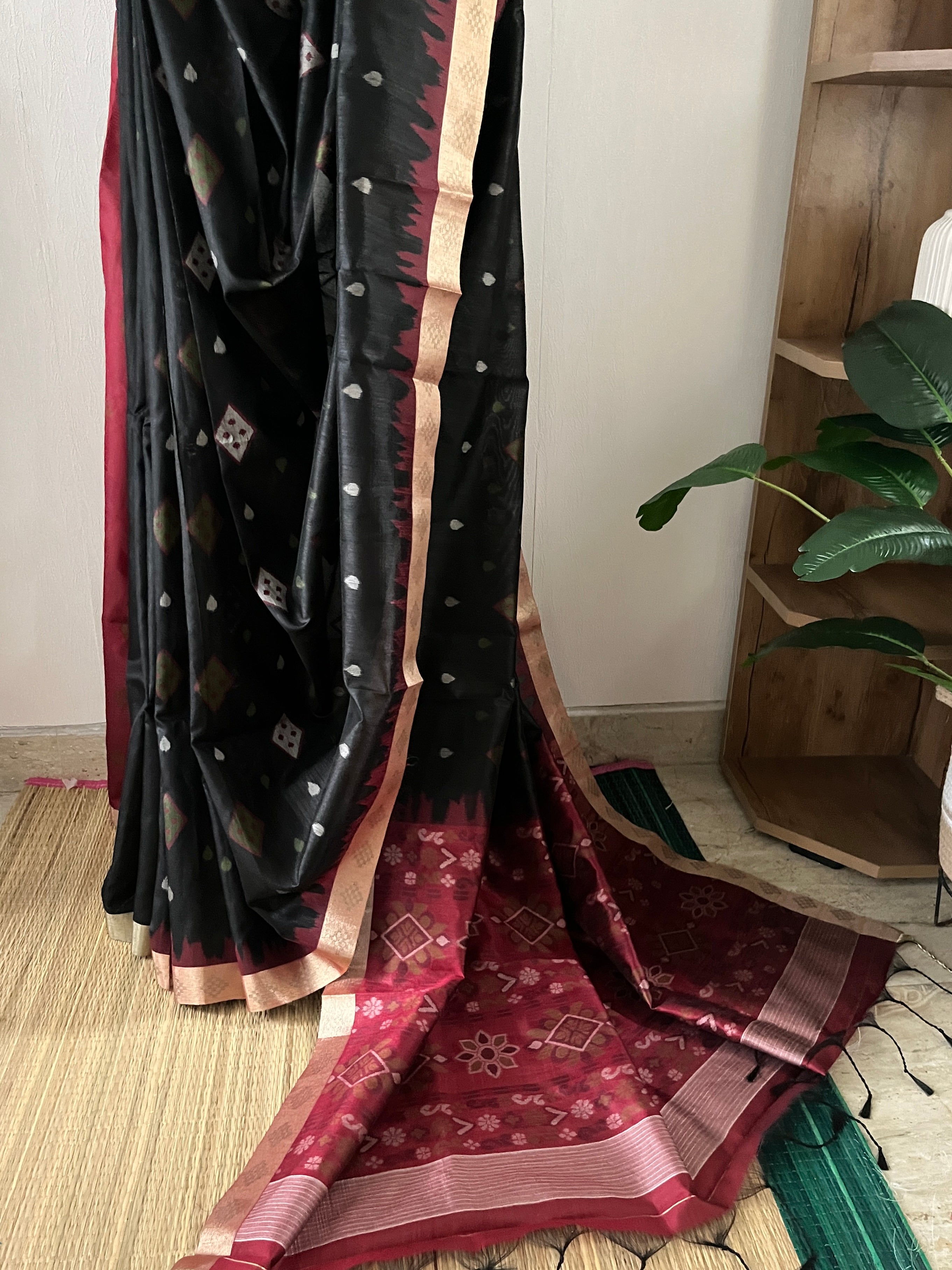 Black Semi Tussar Saree With Blouse Piece | Sst-001