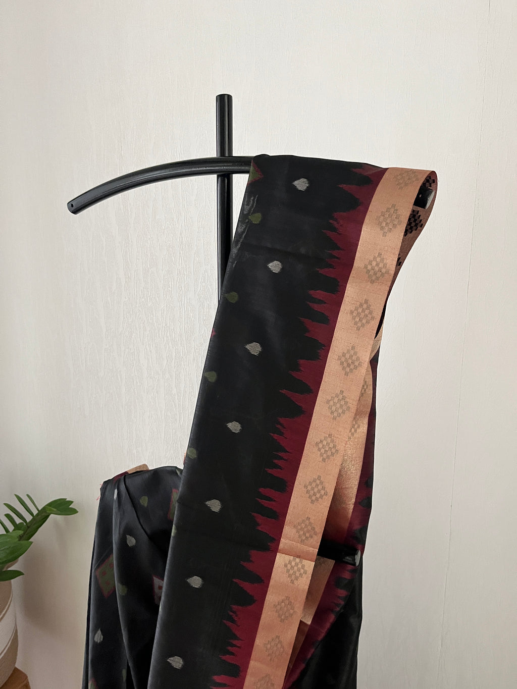 Black Semi Tussar Saree With Blouse Piece | Sst-001