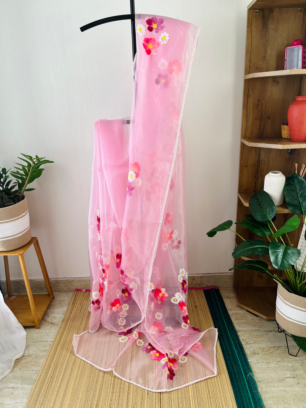 Pastel Pink Semi Organza Floral Saree With Blouse Piece | So-002