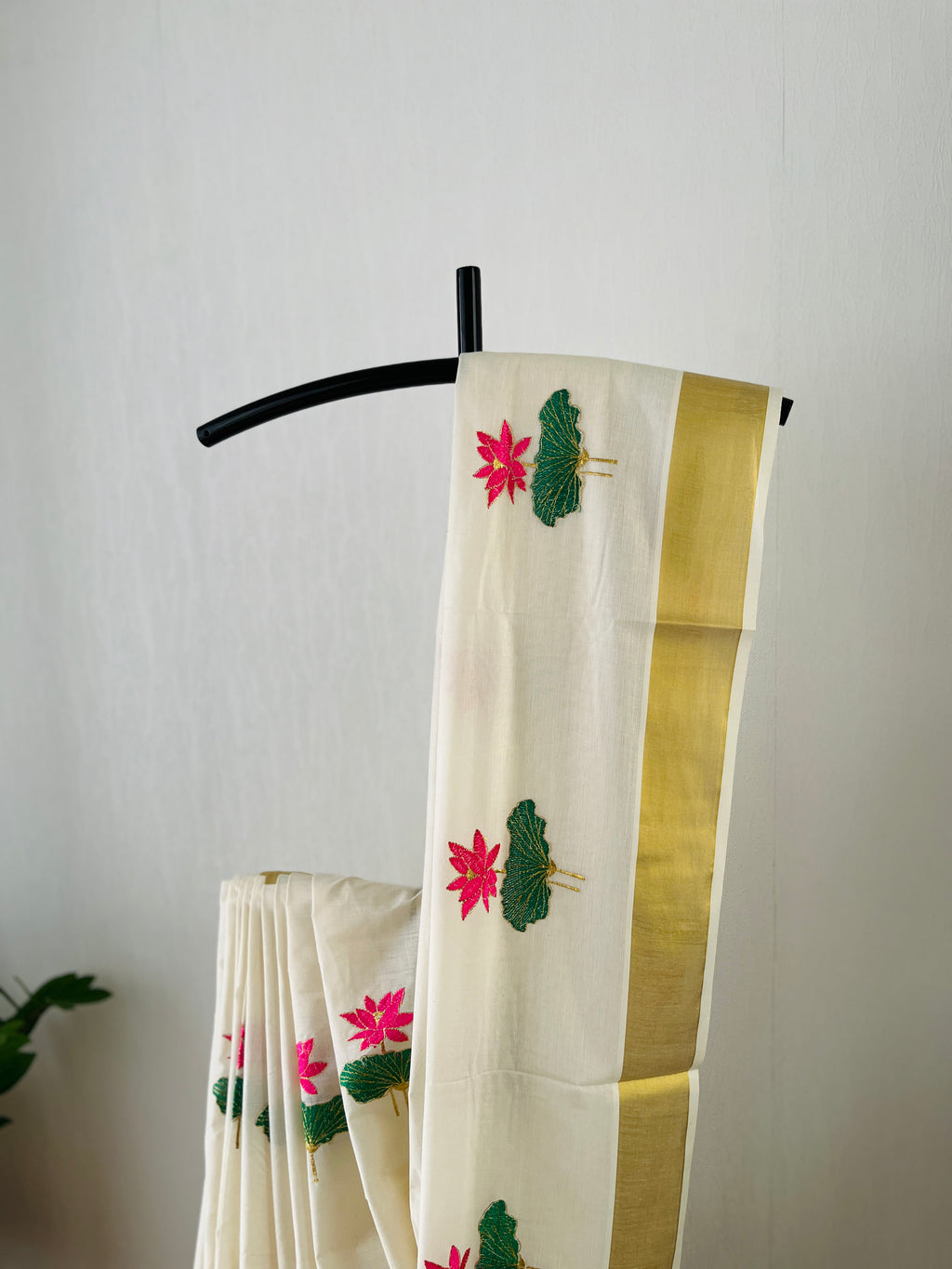 Lotus Embroidery | Ks-001