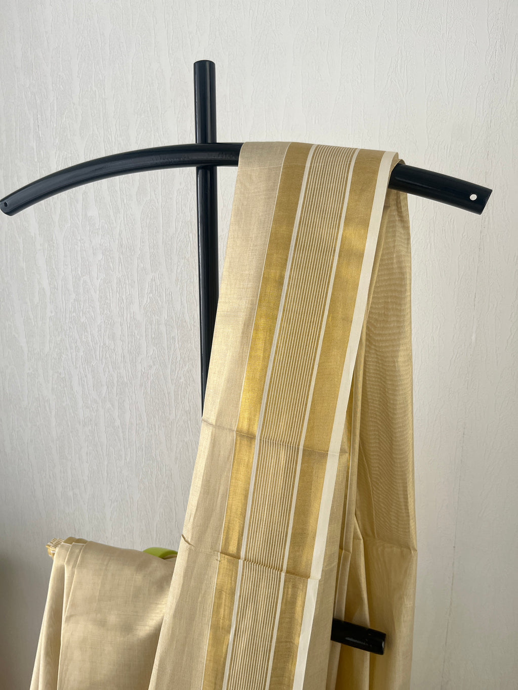 Tissue With Dark Green Stripes | Ks-011