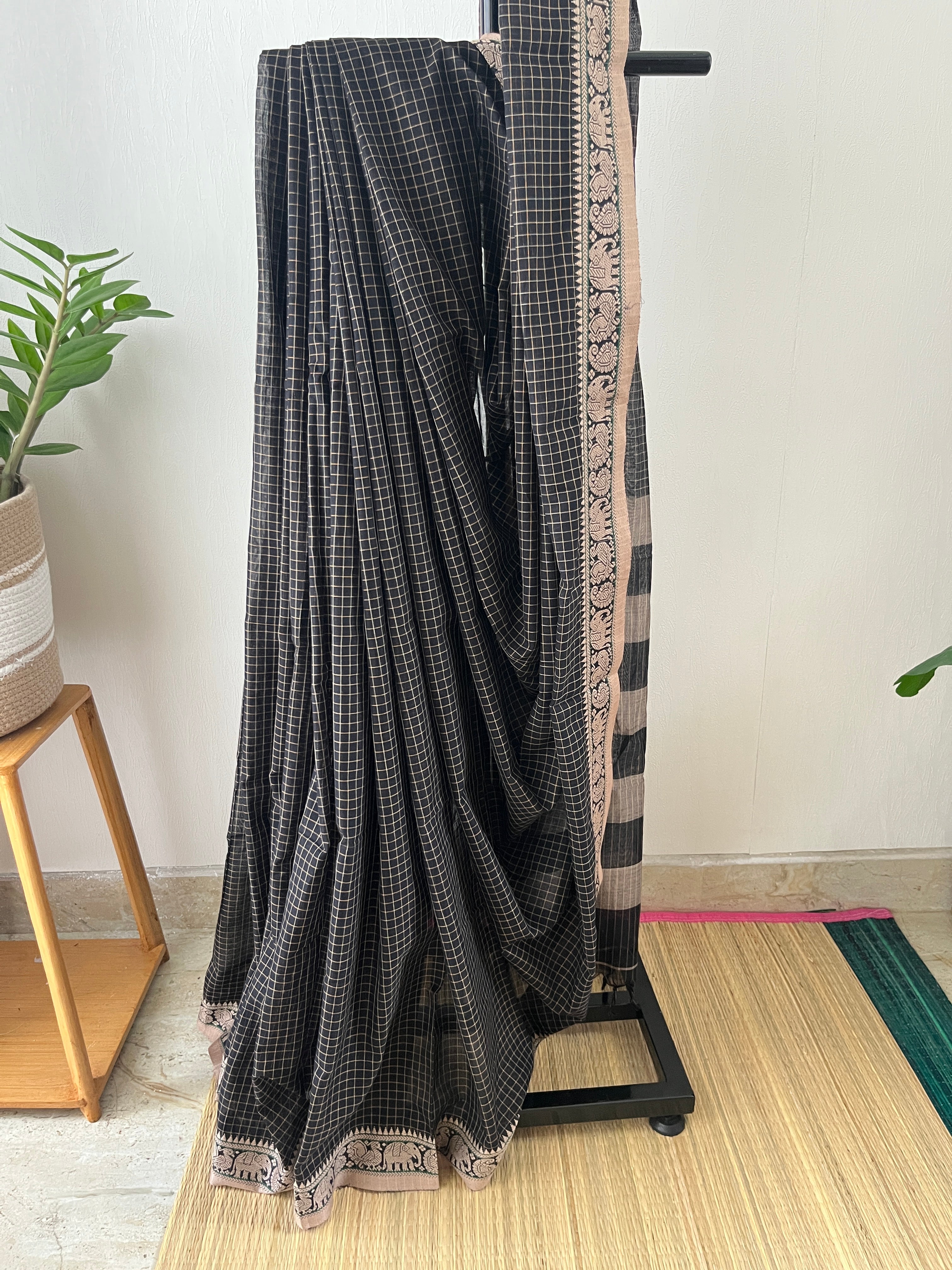 Snp-012 black check narayanapet saree