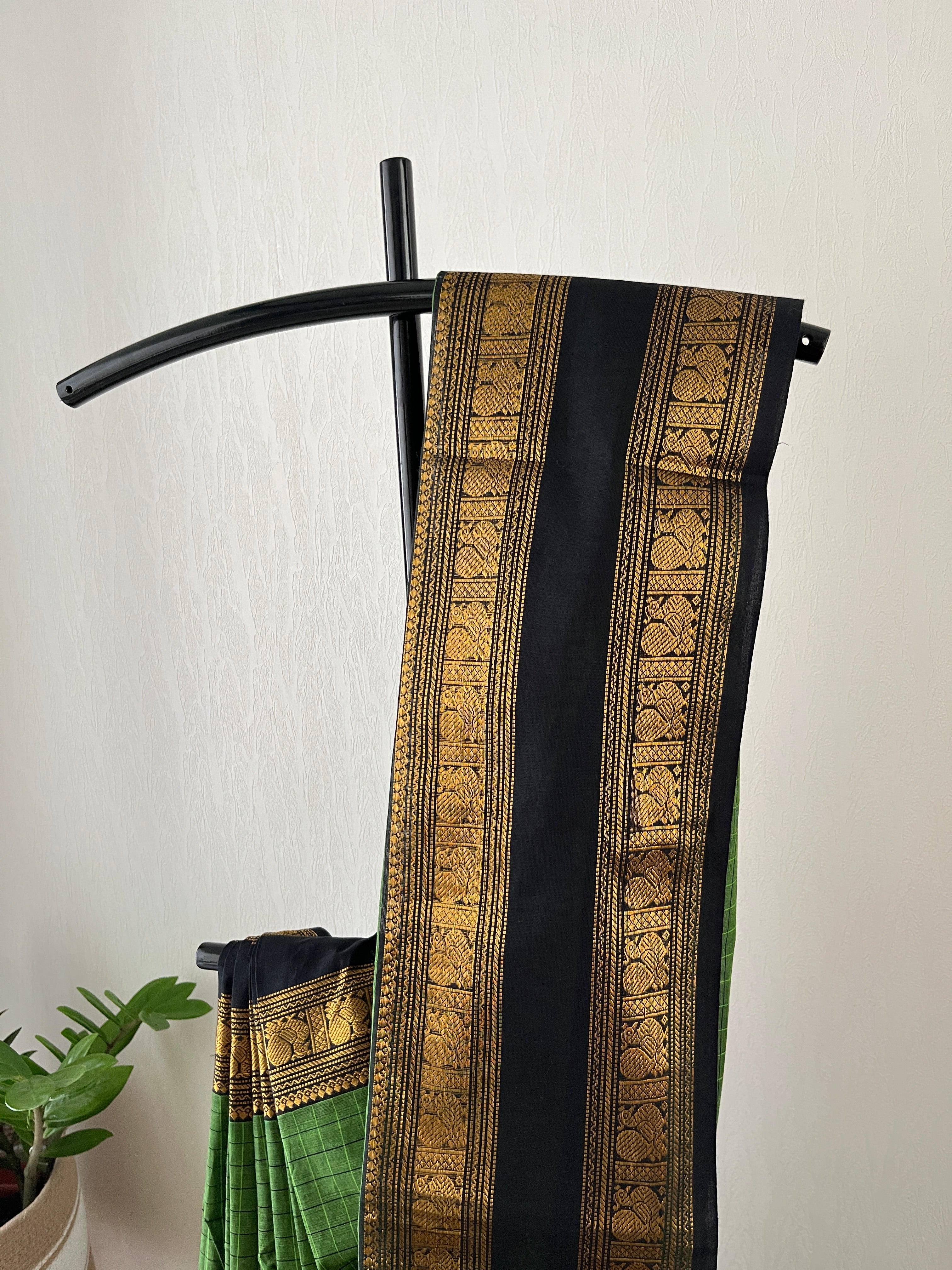 Snp-015 green and black rettapett kanchi cotton saree