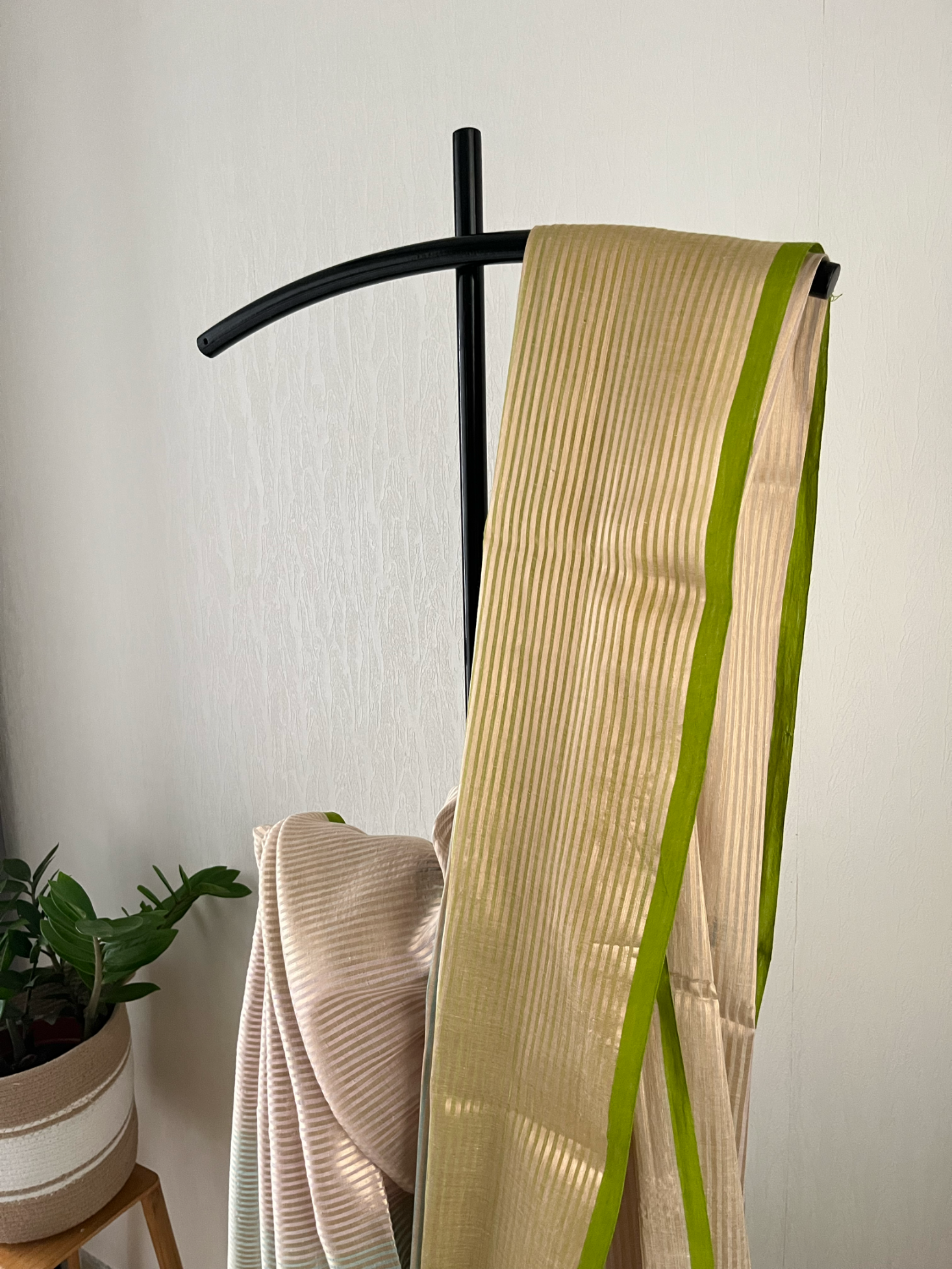 Multi Stripes With Olive Green Border | Sm-030