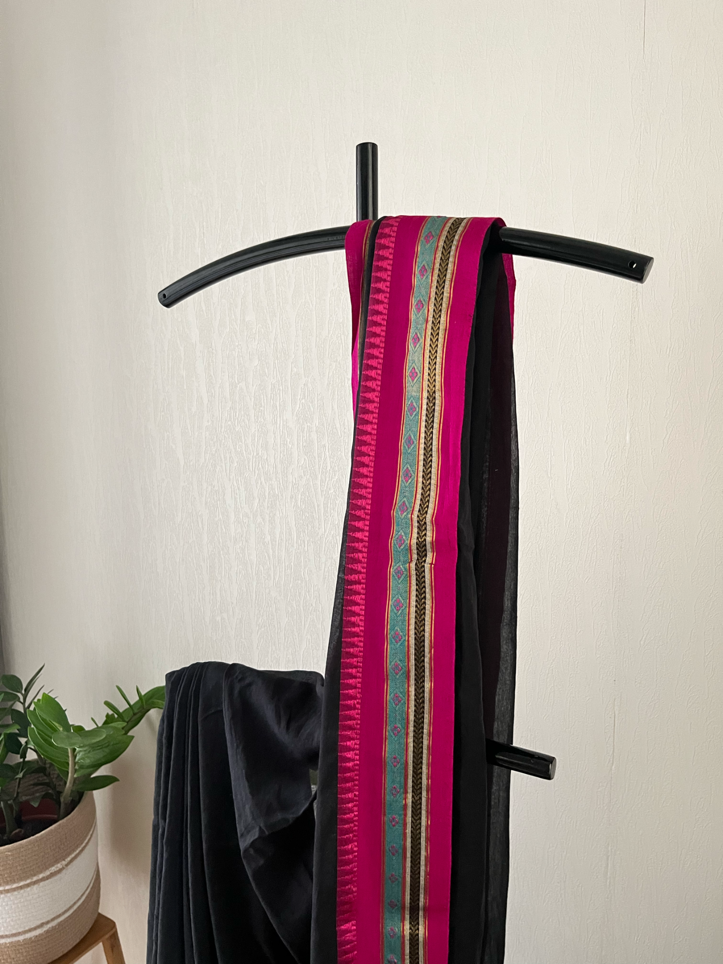 Black Kanchi With Blue & Pink Border | Sm-024