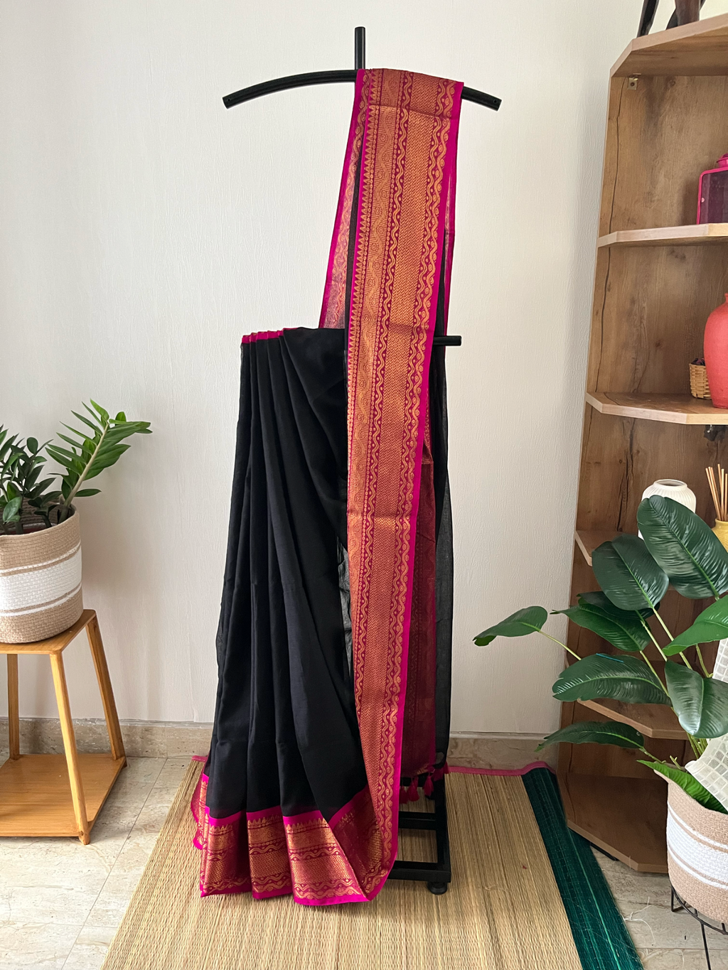Black Kanchi Pink Border | Sm-023