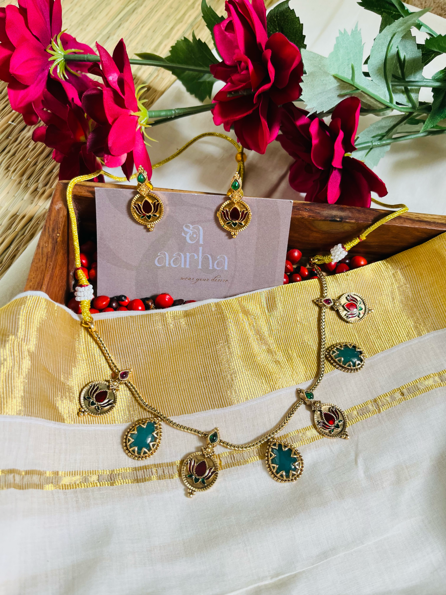 Antique Lotus Necklace | Jn-003