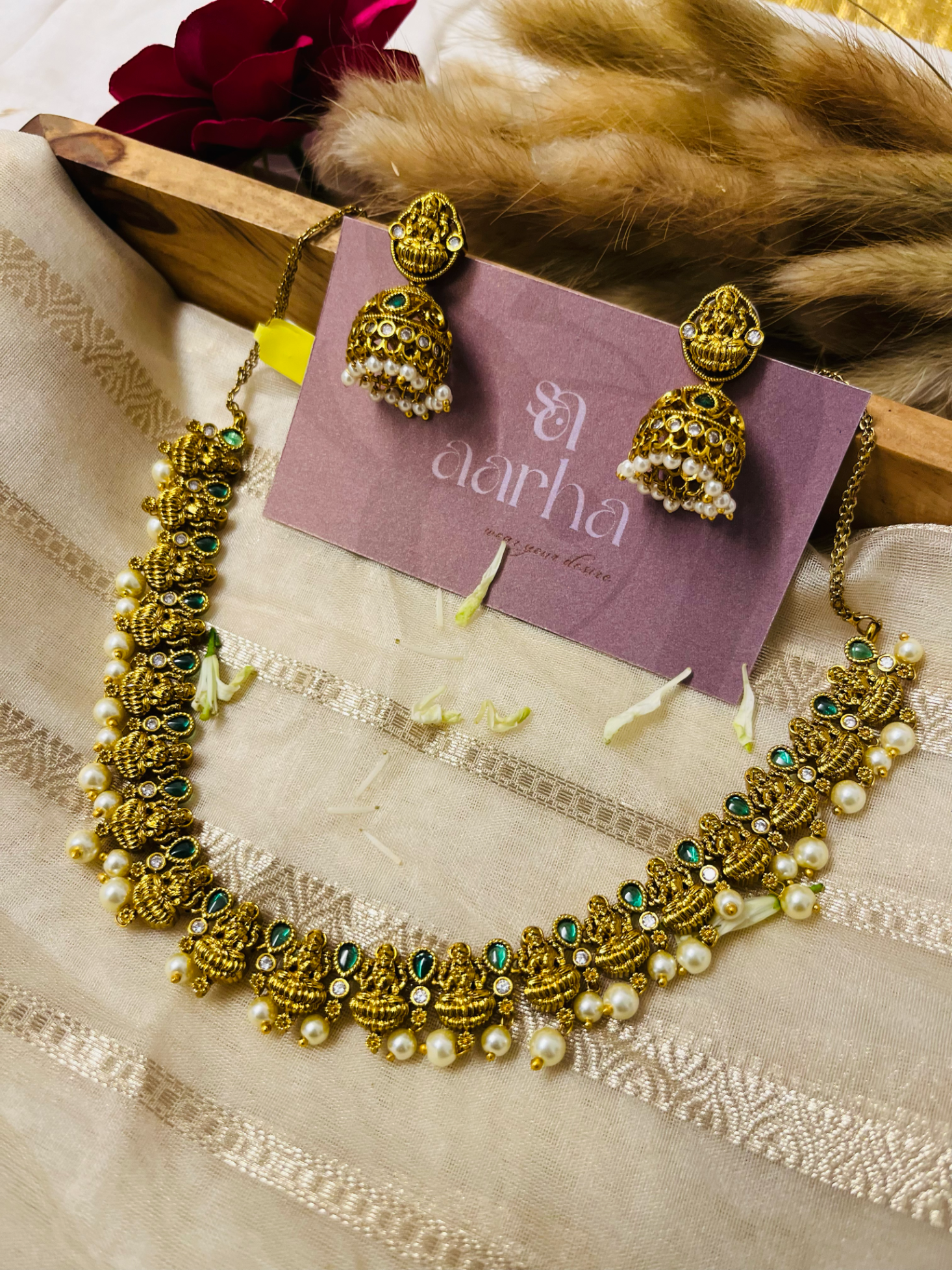 Emerald Lekshmi | N008
